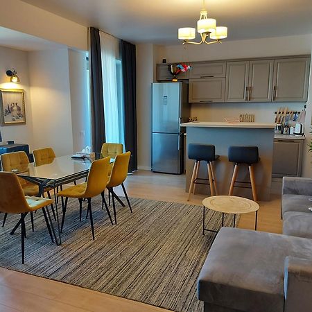 Prime Location, Seaside Apartment, Near The Beach コンスタンツァ エクステリア 写真